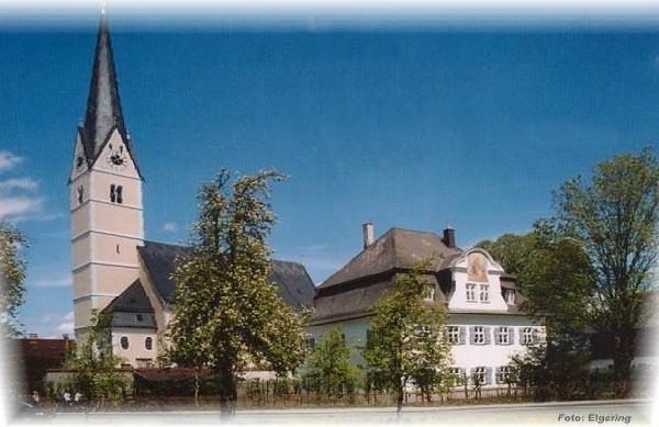 Kirche Pfaffenhofen Südansicht