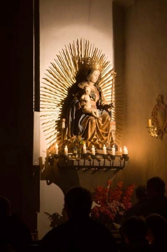 In der Kirche