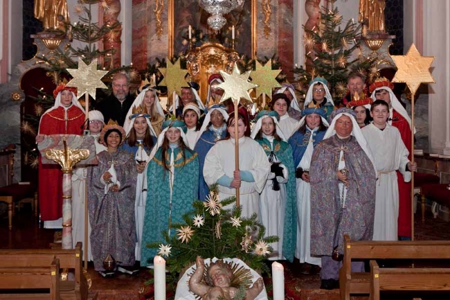 Sternsinger_2011_Gruppenfoto