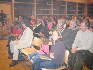 Besucher der Adventsmesse im Pfarrheim am 26.11.2005