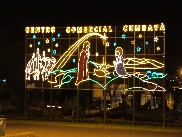 Kaufhaus mit Weihnachtsdeko