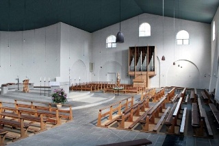 Orgel 2012 mit Kirchenraum