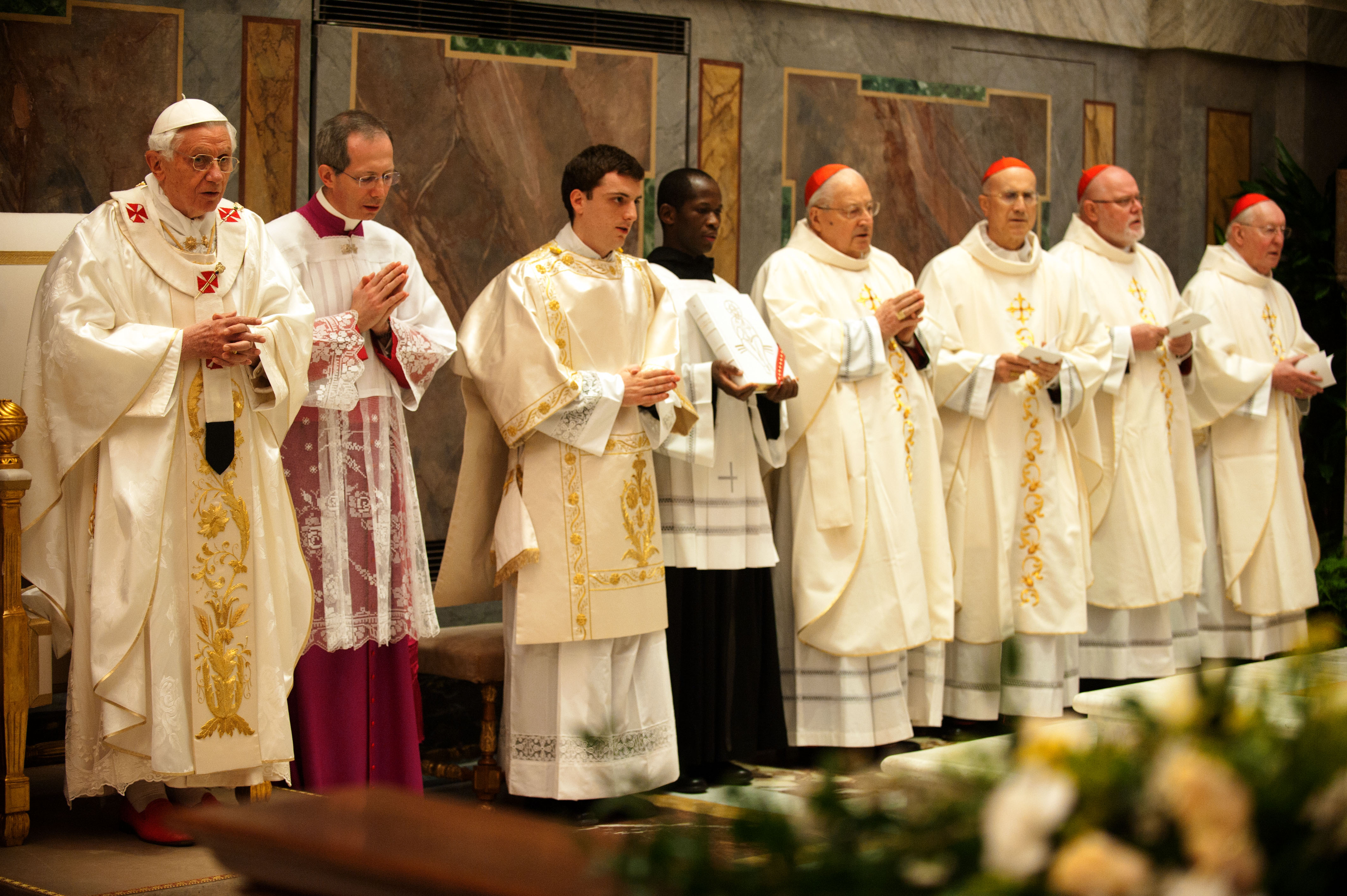 Messe zum 85. Geb. d. Papstes