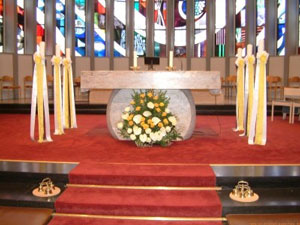 Blumenschmuck Pfarrkirche 2