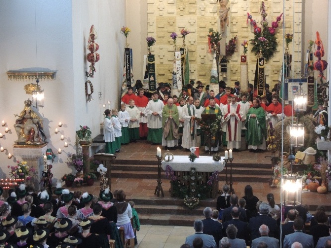 erntedank2013-altarraum