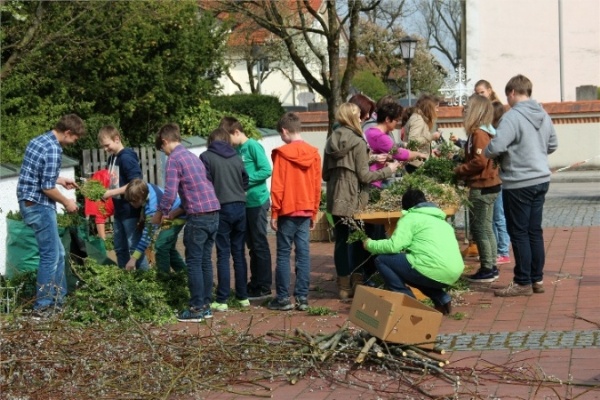 Palmbuschenbinden