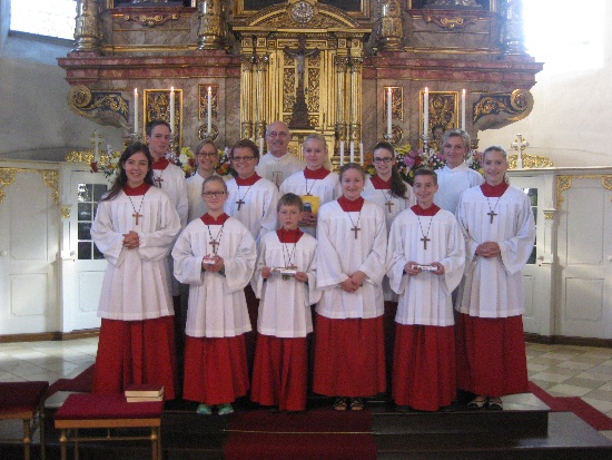 Unsere neuen Ministranten und Oberministranten