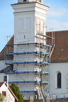 Turm beim Eingerüsten April 2015