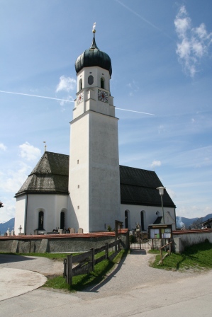 Die Urtaufkirche des Isarwinkels - St. Michael in Gaißach