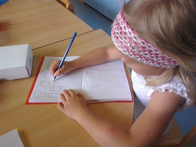 Konzenrtriert in der Vorschule