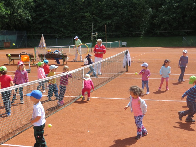 Besuch des Tennisplatz am 15. Juni 2016