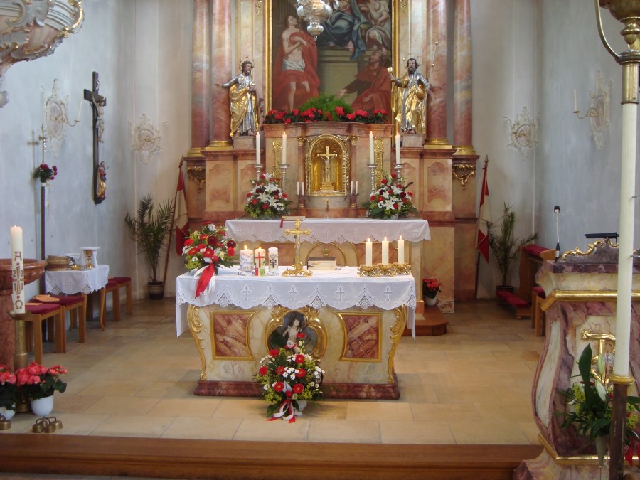 Kirche innen 1