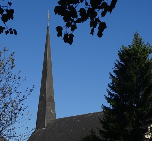 Ebenhausen Zuschnitt Foto P. Norbert