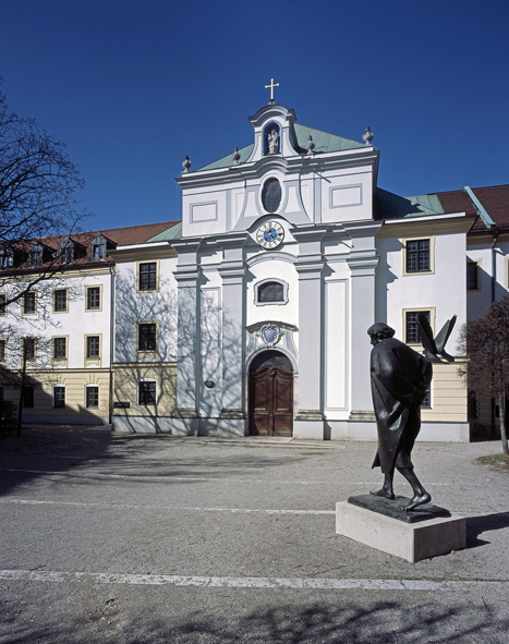 St-Anna avec statue de St. François