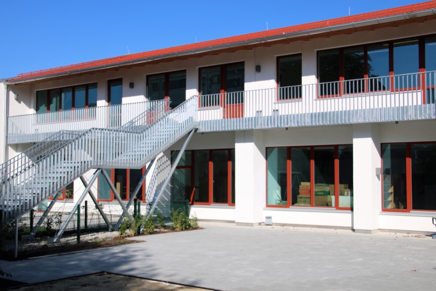 Kindergarten hinten neu