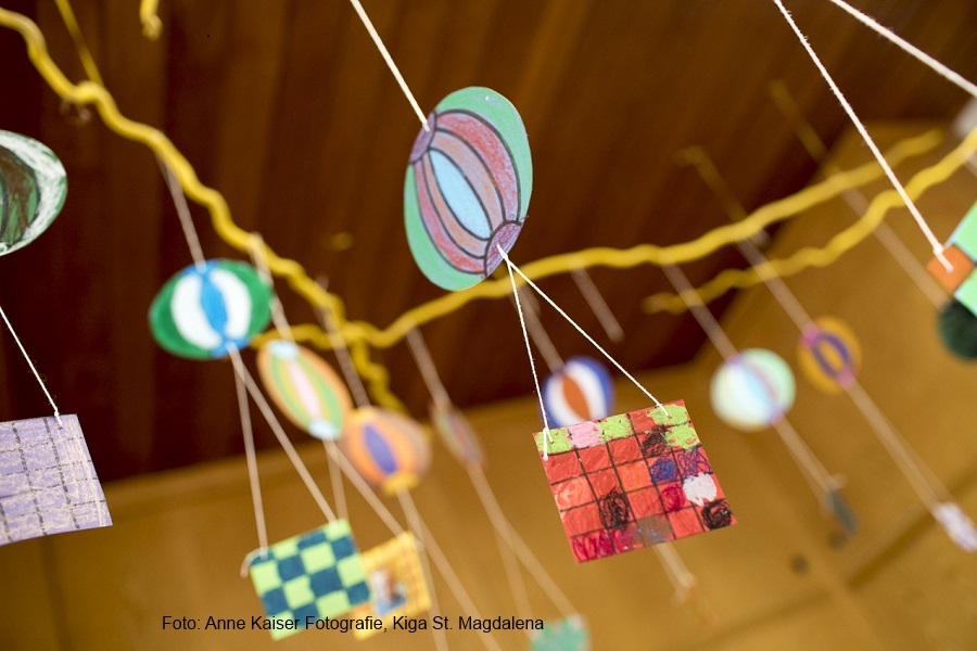 Ballons im Gang