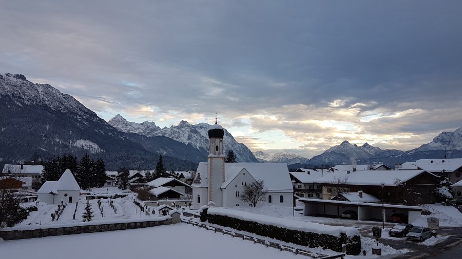 Pfarrkirche St. Jakob Wallgau im Winter