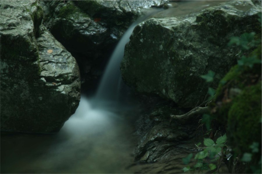 Kleiner Wasserfall
