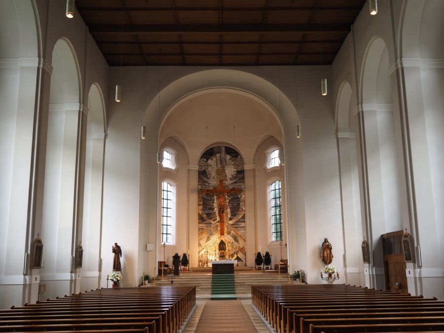 Kirchenraum_St.Franziskus