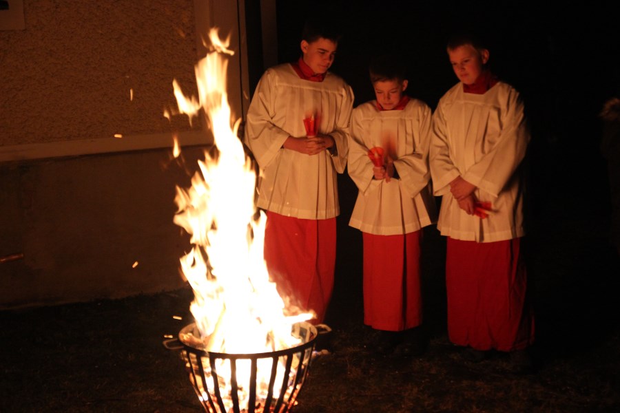 IMG_6151 Minis am Osterfeuer