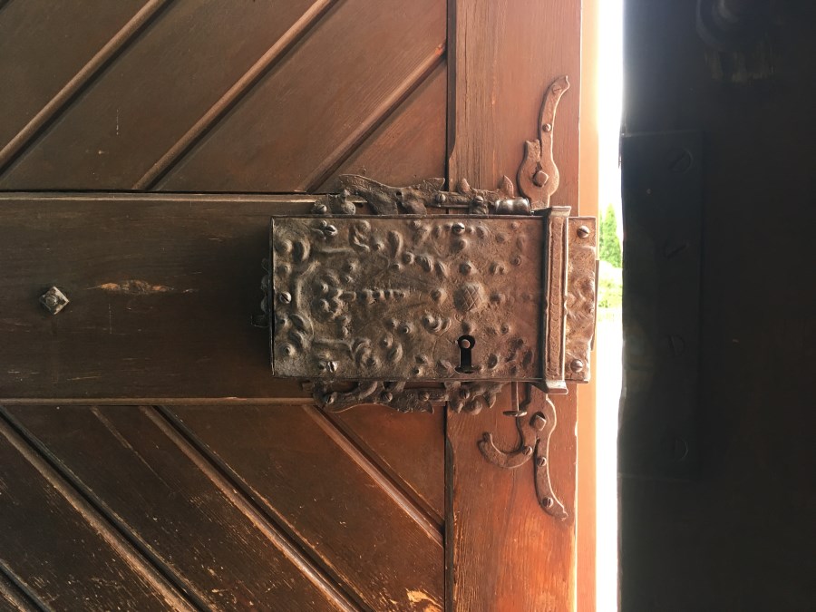 Kirchentüre Aschau im Chiemgau